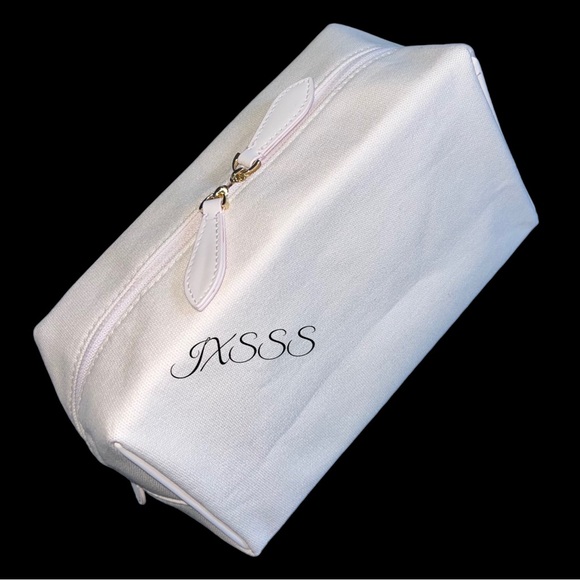 (Light-Pink) Burberry Beauty (Embroidered) Cosmetic-Makeup Bag/Pouch - Picture 9 of 15